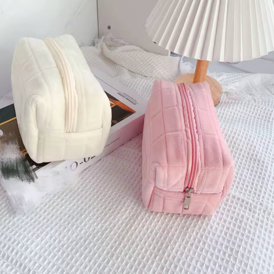 Cute Portable Cosmetic Bag – Travel Makeup Pouch for Women